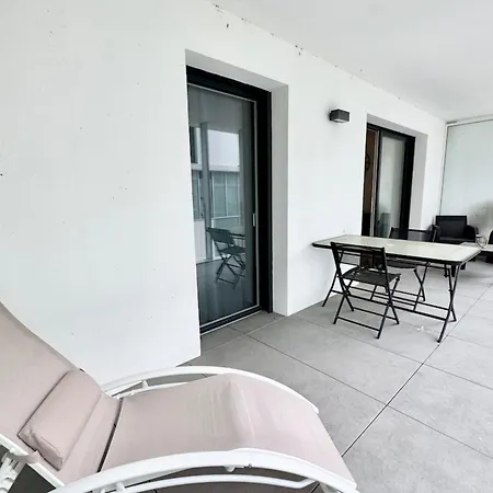 Peristyle - T2 De Standing Neuf - Balcon